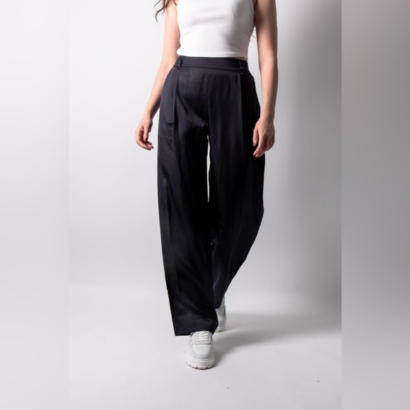 VINCE Silk-Blend High-Waist Pull-On Pants - Picture 6 of 14